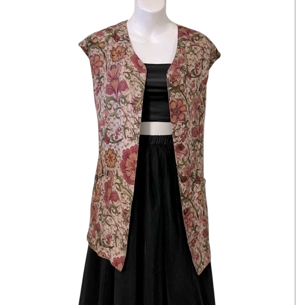 Bogari Womans Vintage Silk Floral Vine Print Paisley Print Button Down Vest Top